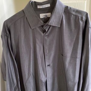 Men’s Herringbone Dress Shirt 17 1/2 Neck.